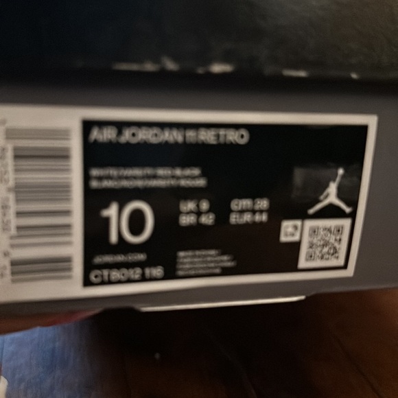 Men’s Cherry 11s - Picture 3 of 4